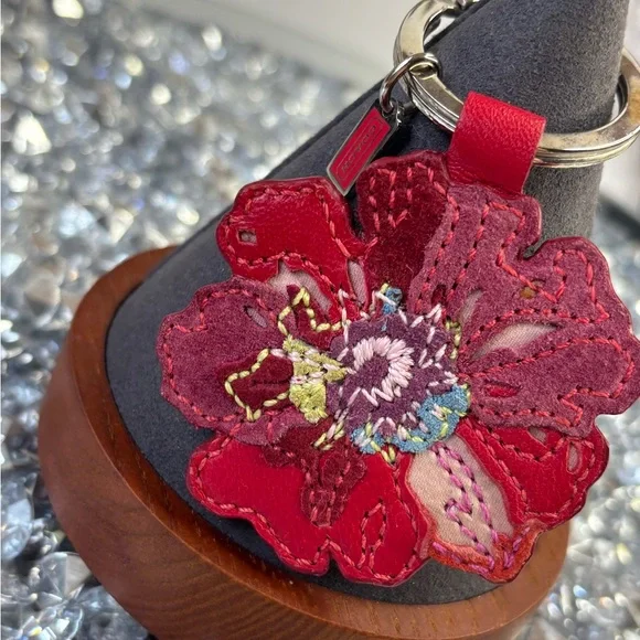 Coach RARE vintage poppy flower APPLIQUÉ key chain EUC - Picture 7 of 11